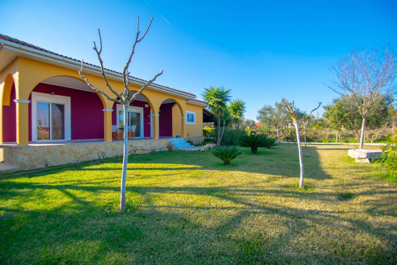 Loukas Farm House Áyios Kírikos Bagian luar foto